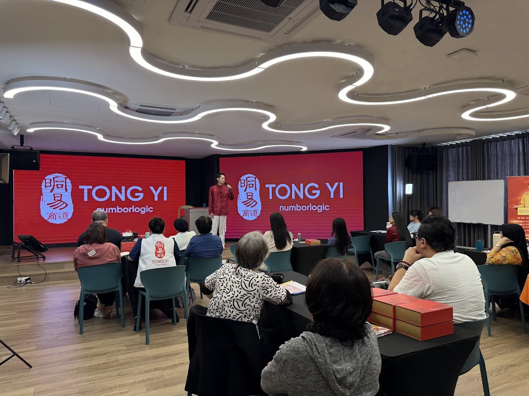 Sifu Bryan di pentas Tong Yi